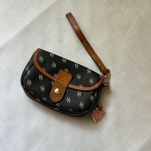 Small Dooney & Bourke Wrislet w/ Charm